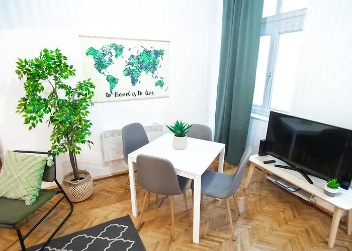 Lovely Apartment In Erzsebetvaros A57